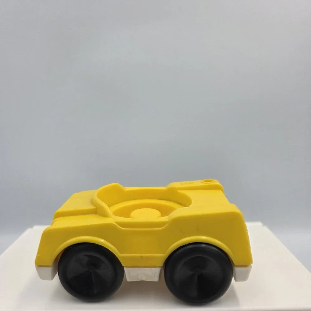 Vtg Fisher Price Little People Yellow & White One Seater Black Tires Car Plastic